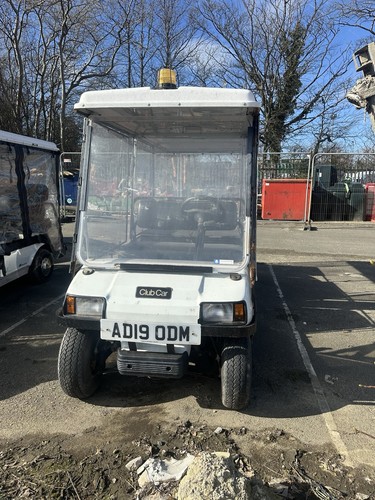 Club car golf buggy two - car,